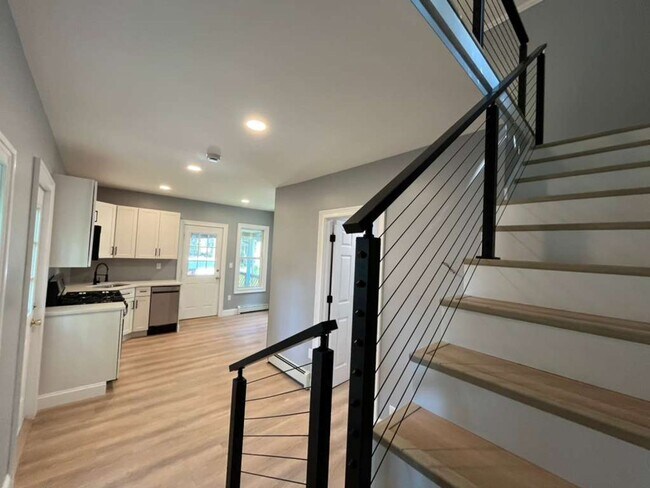 Foto del edificio - 417 W Court St