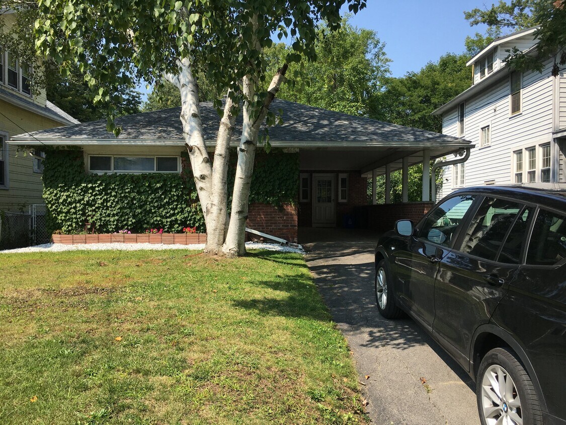 465 Ontario St, Albany, NY 12208 House Rental in Albany, NY