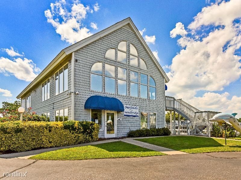 Primary Photo - 3665 Sandpiper Rd