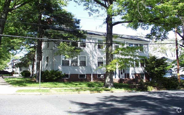 Primary Photo - 2055 Stowe St
