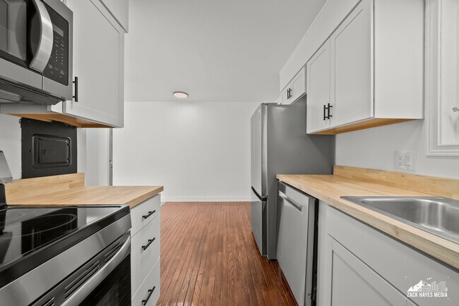 Foto del edificio - 436 E 11th Ave