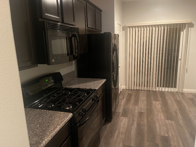 Building Photo - 37394 Paseo Violeta