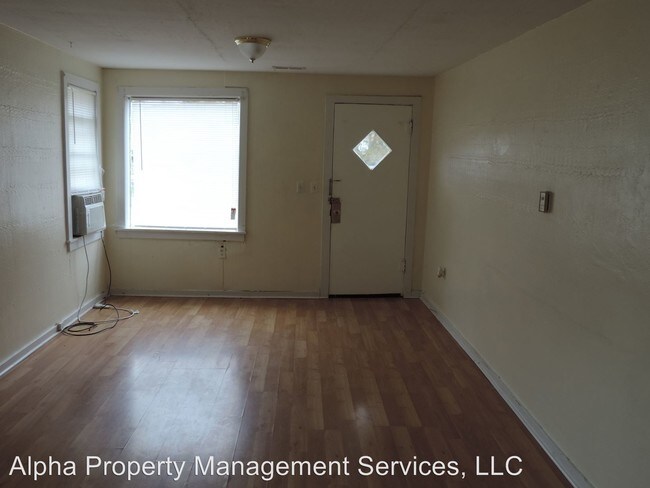 Building Photo - 418 Land St