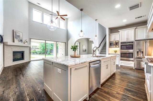 Foto del edificio - 870 Redstem Dr