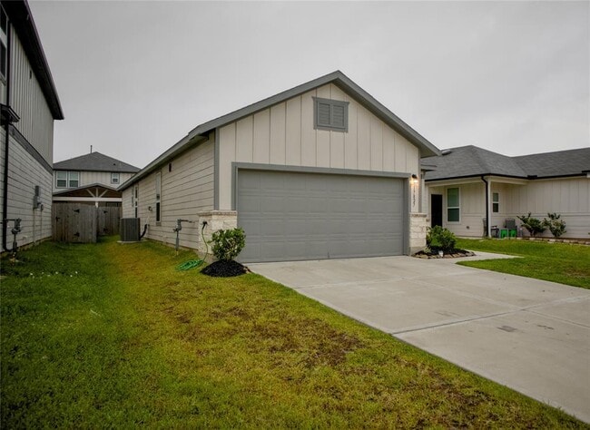 Building Photo - 17827 Pumpkin Vine Dr