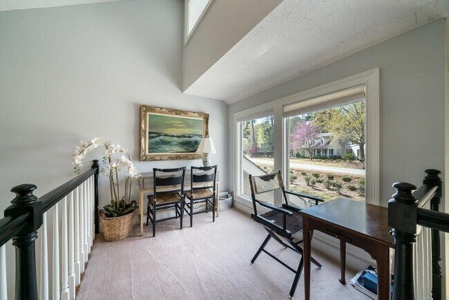 Foto del edificio - 1900 Snug Harbor Dr