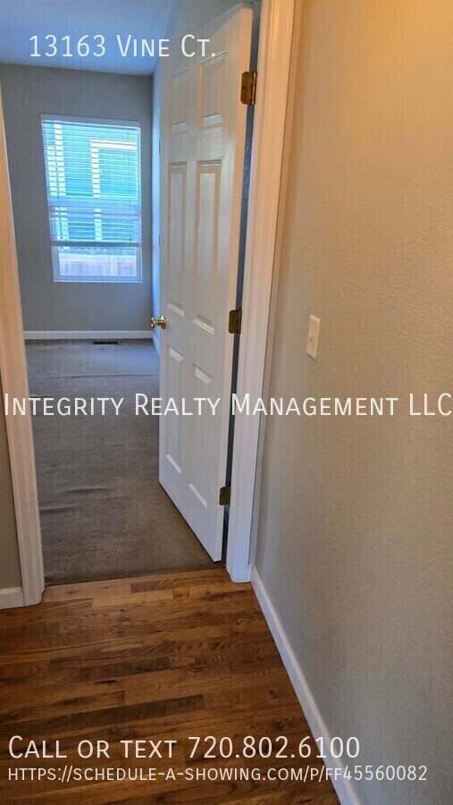 Building Photo - 13163 Vine Ct