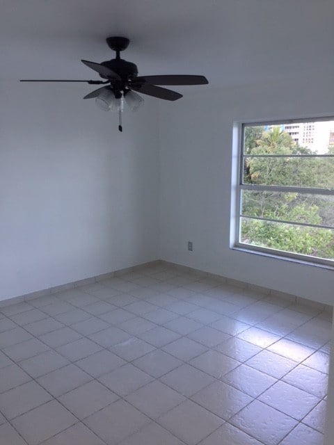 Building Photo - 2201 Brickell Ave