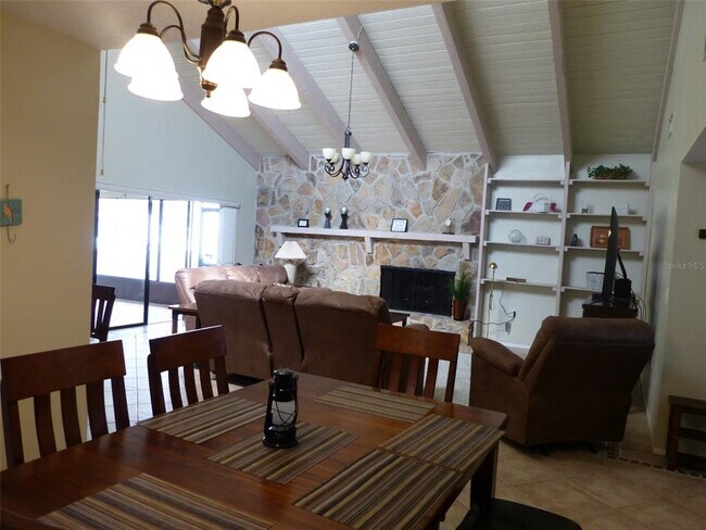 Foto del edificio - 530 S Woodlands Dr