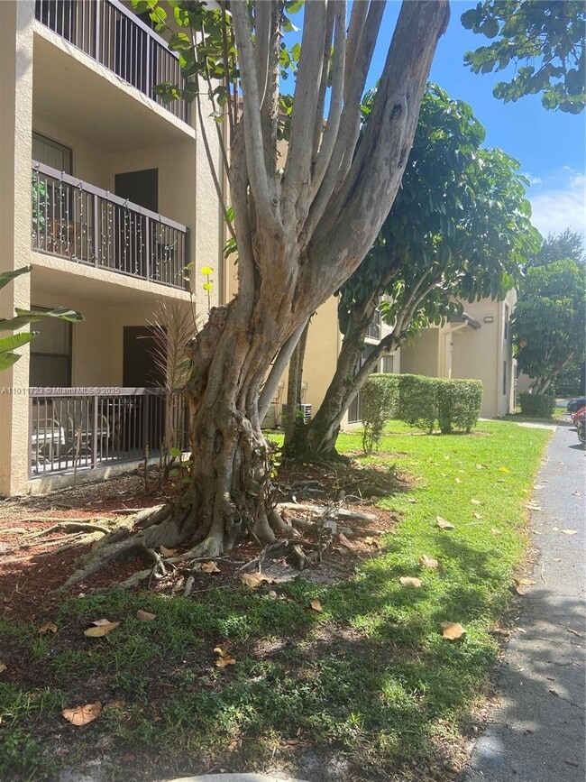 Foto del edificio - 4501 W McNab Rd