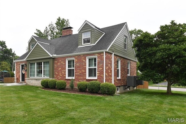 Building Photo - 342 Greenleaf Dr