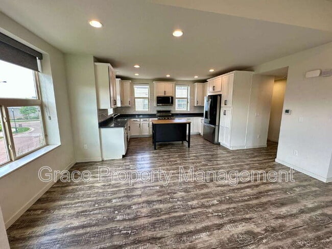 Building Photo - 10051 Belvedere Cir