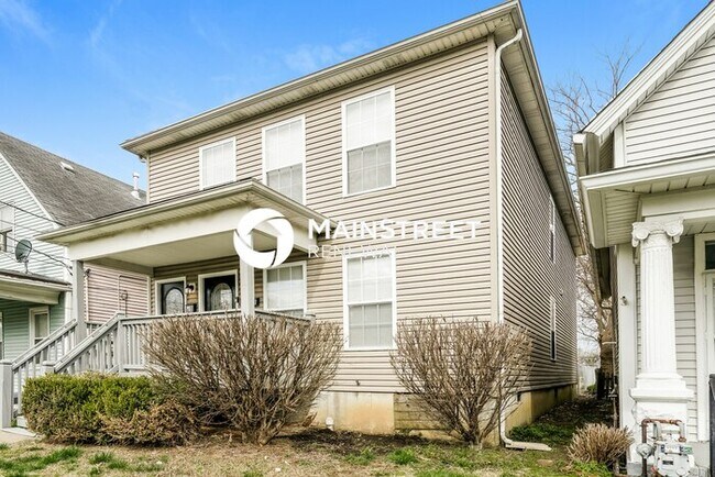 Foto del edificio - 3 Bedroom Pet-Friendly Home in Louisville, KY with Main Street Renewal