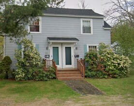 Building Photo - 360 Maple St