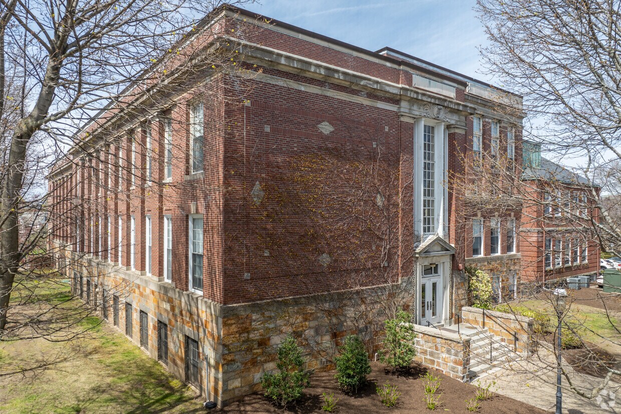 Exterior del edificio - School House At Quincy Condominiums