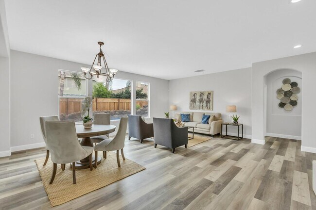Building Photo - Gorgeous East Elk Grove Home