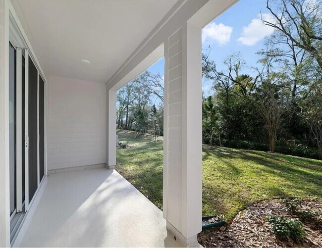 Building Photo - 1685 Greenleaf Woods Cv