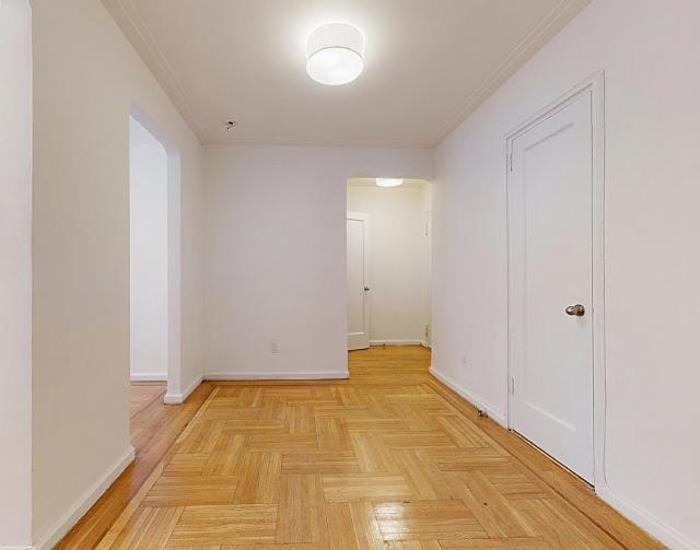 Building Photo - 2 bedroom in NEW YORK NY 10033