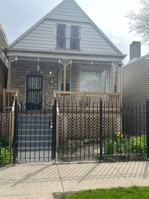 Foto principal - 8153 S Exchange Ave