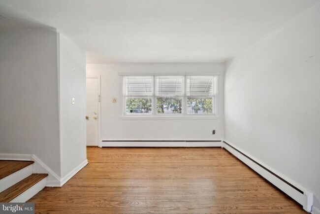 Building Photo - 210 Whittlesey Rd