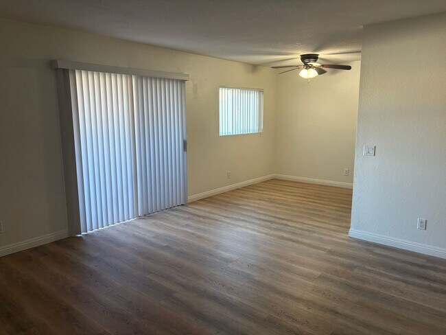 Foto del edificio - Charming 2 bedroom 2 bathroom Condo in Oceanside!