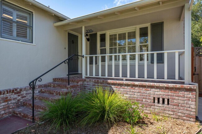 Building Photo - 330 Aragon Blvd