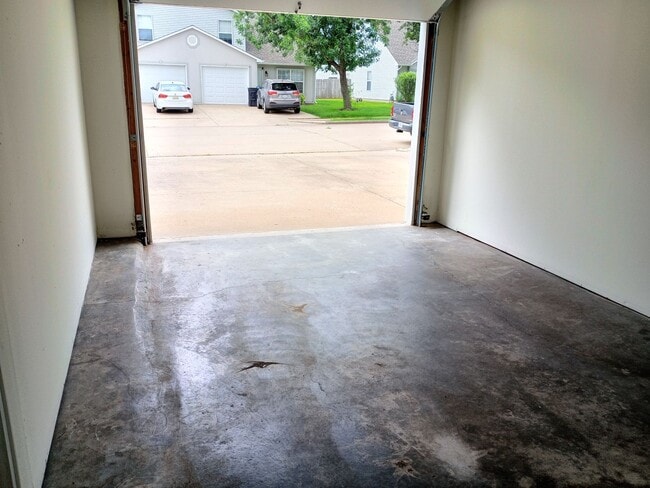 Foto del edificio - 2405-2407-2407 Calder Ct