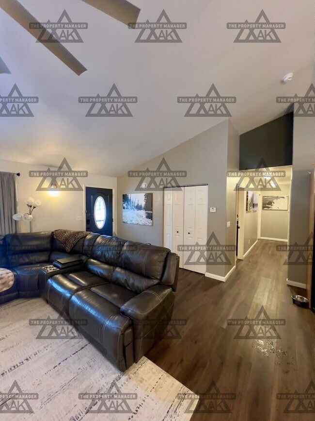 Building Photo - 3BR/2BA North Pole Home with Office & 2-Car Garage