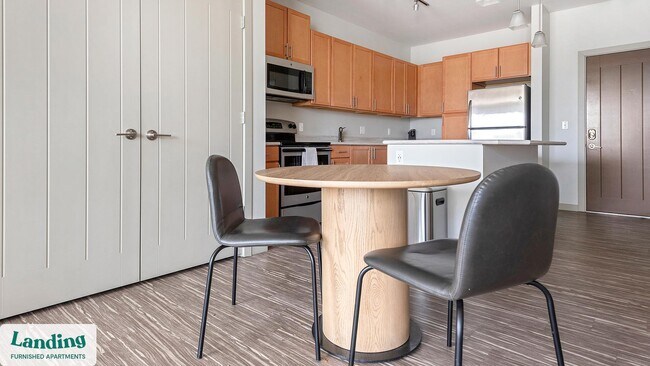 Foto del edificio - 5800 Highlands Plaza Dr
