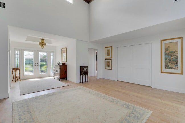 Building Photo - 13760 Sand Crane Dr