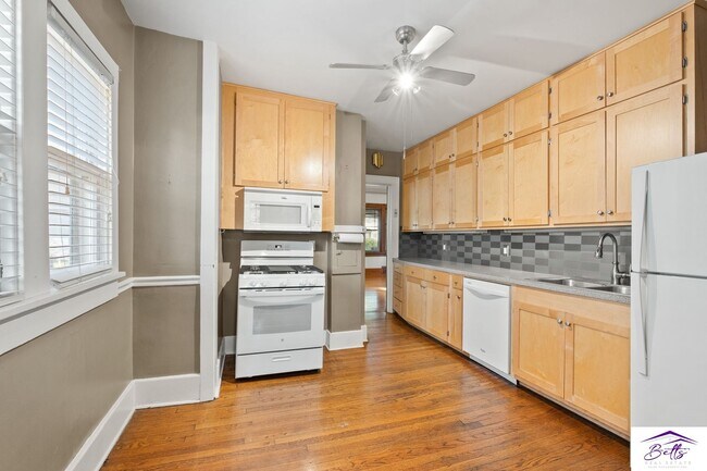 Foto del edificio - 350 N 41st St