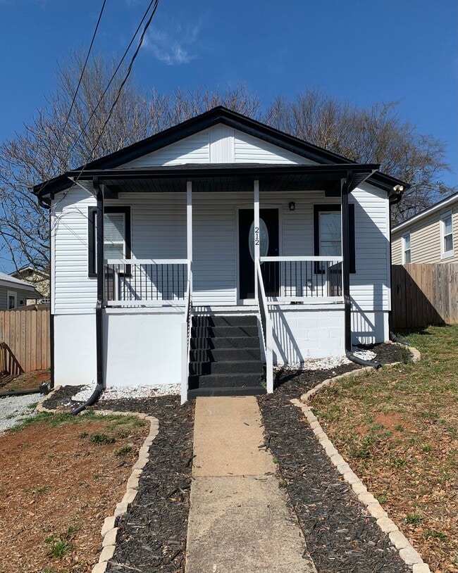 Foto del edificio - 212 Spartanburg St