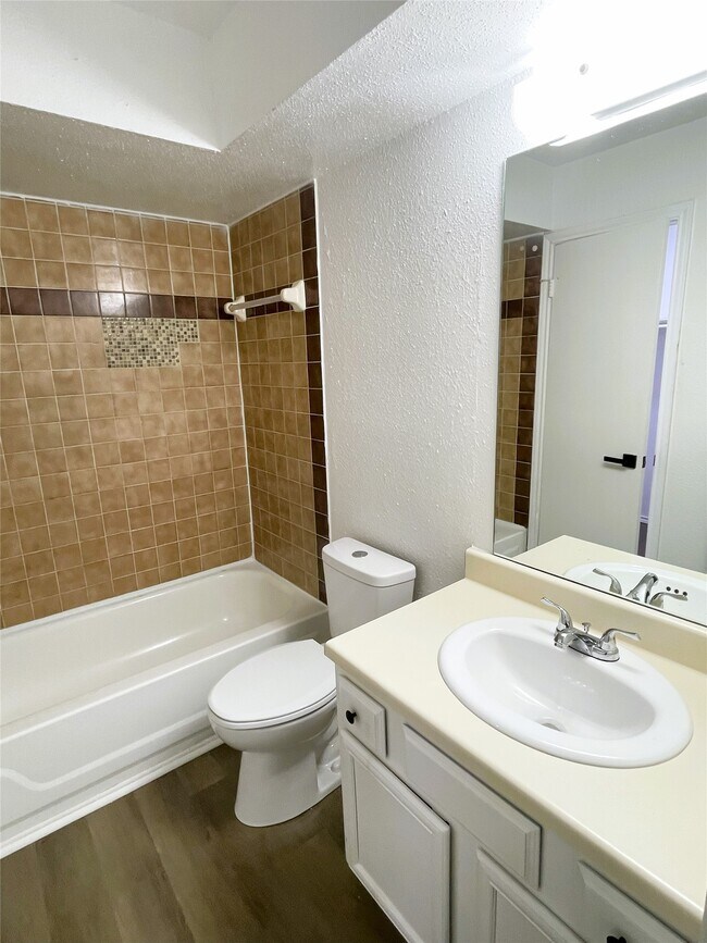 Foto del edificio - 741 James St