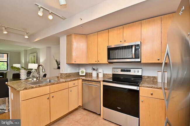 Foto del edificio - 616 E St NW
