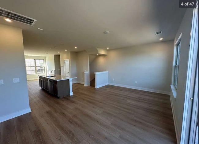 Building Photo - 2615 Wilkinson Pike