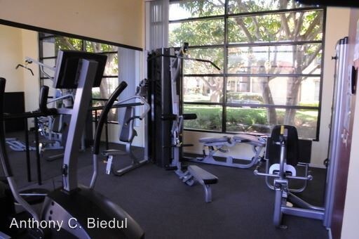 Building Photo - 2 br, 2 bath Apartment - 2283 Martinique Lane