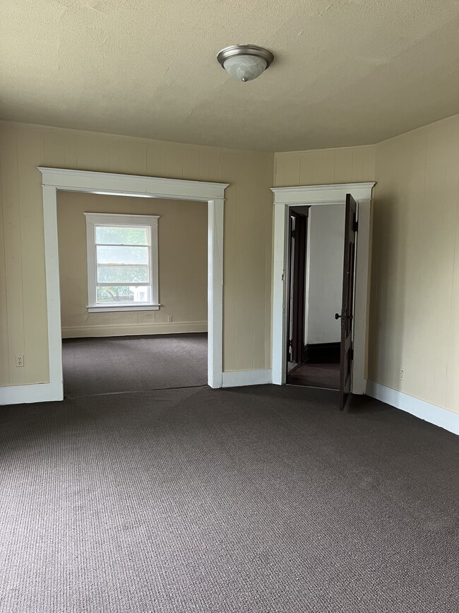 570 Hayward Ave, Rochester, NY 14609 Townhome Rentals in Rochester NY