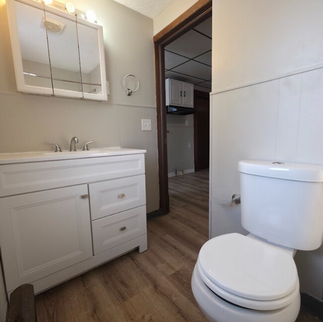 Foto del edificio - 1378 E 187th St