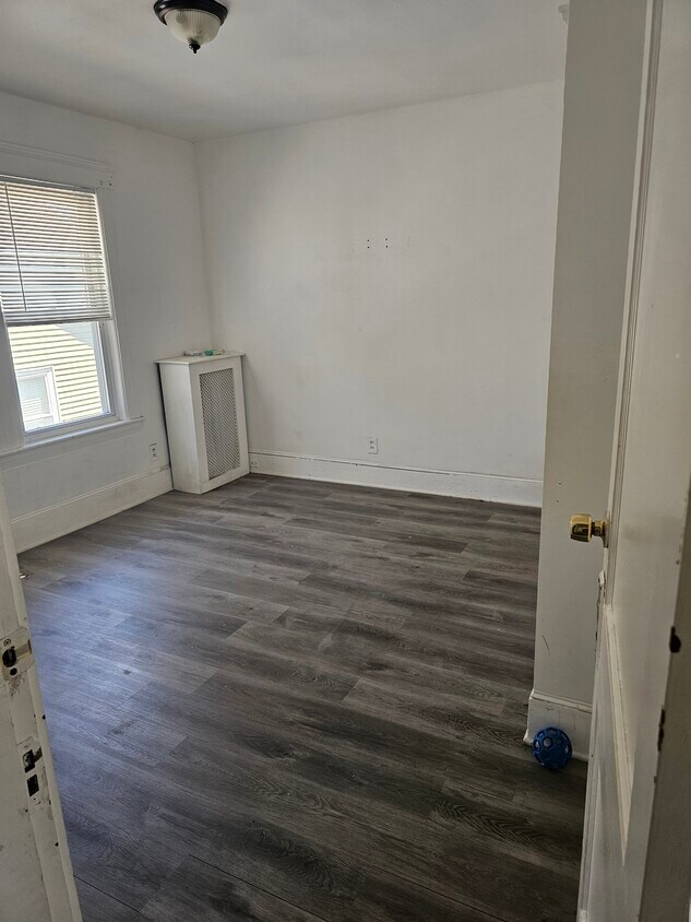 Bedroom 3 - 25 Sunset Ave