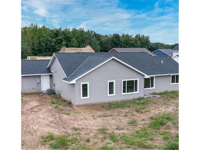 Building Photo - 728 Hilltop Ln
