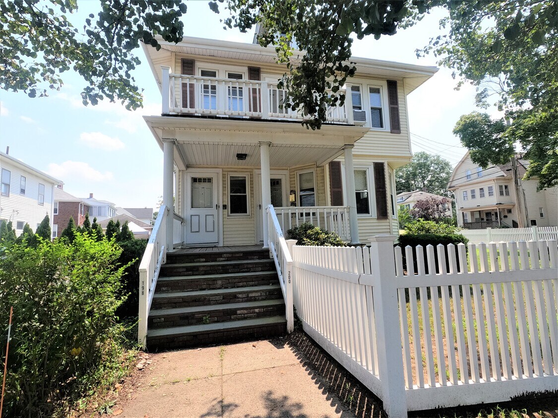 Primary Photo - 200 Watertown St