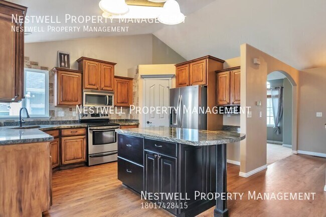 Building Photo - Stunning 3-bed Home in Salt Lake City