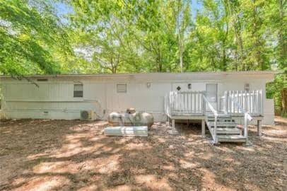 Foto del edificio - 1725 Oak Grove Church Rd