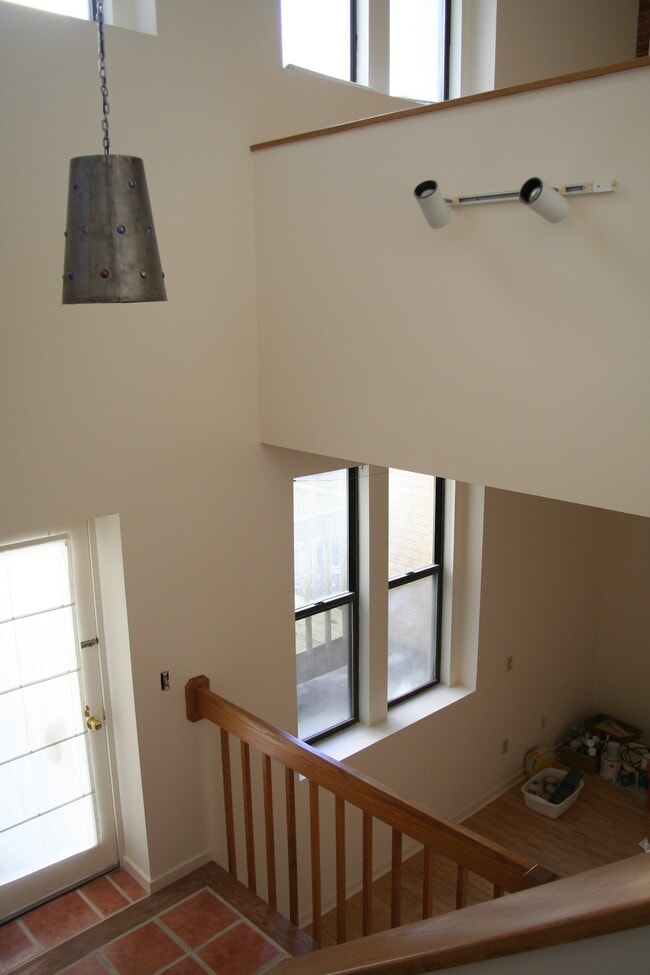 Building Photo - 85 Washington St