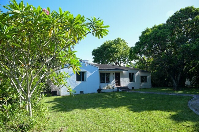 Foto del edificio - 142 NW 98th St