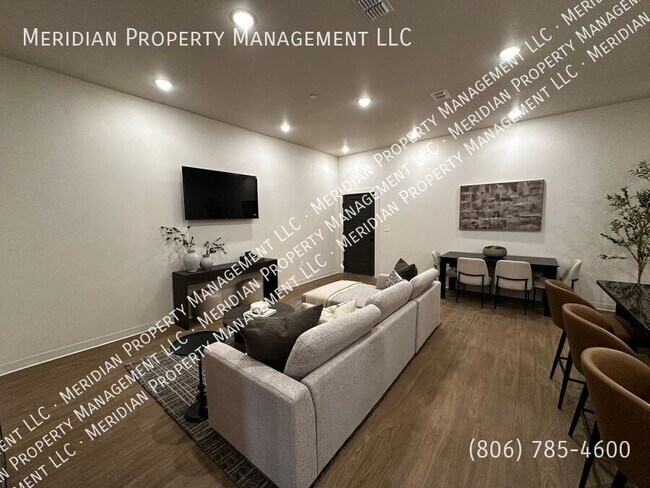 Foto del edificio - 5912 Erskine St