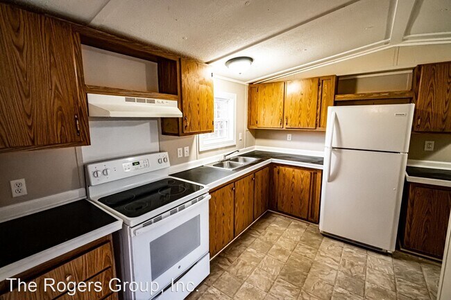 Building Photo - 3 br, 2 bath House - 32 Country Ln