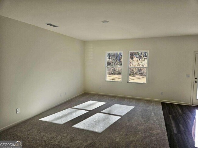 Foto del edificio - 2229 Argento Cir