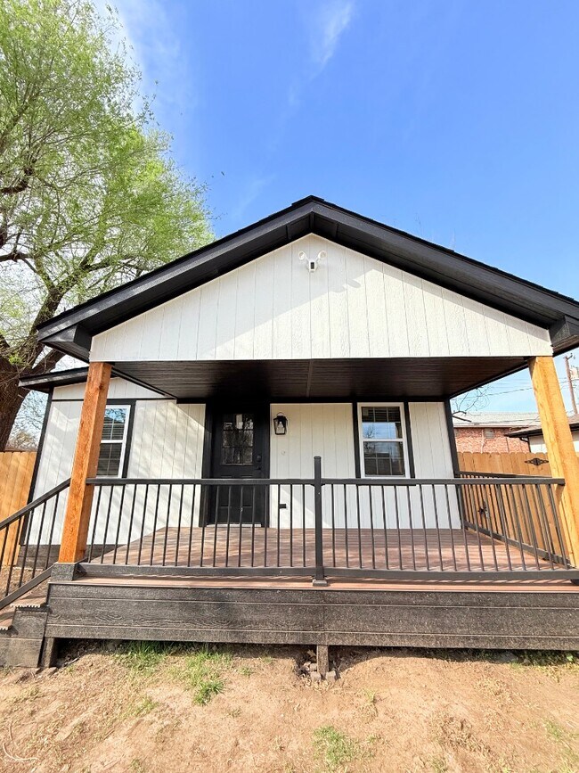 Foto del edificio - 5909 NW 40th St