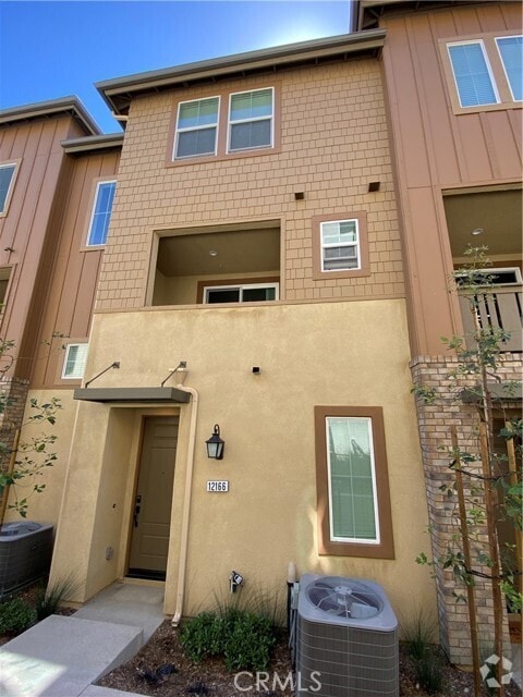 Building Photo - 12166 Evening Star Dr